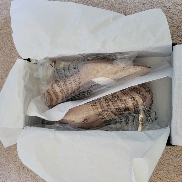 Banana Republic Madison Cat Heel - Picture 6 of 7